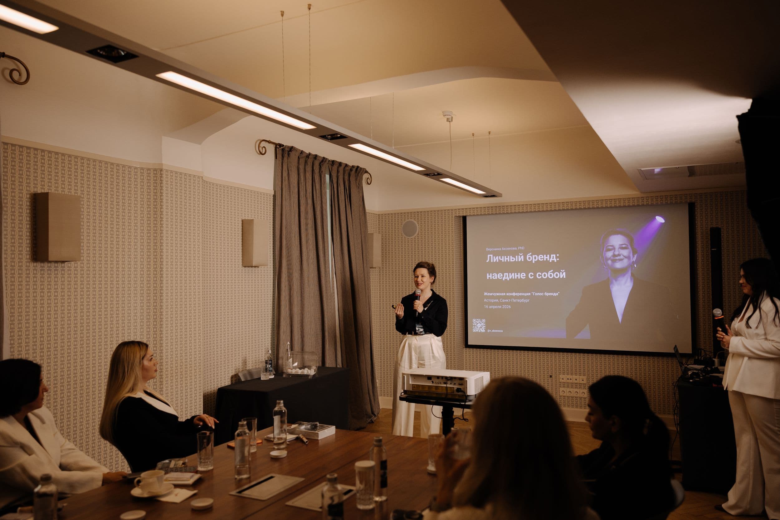 hotel-astoria-voice-of-brand-125